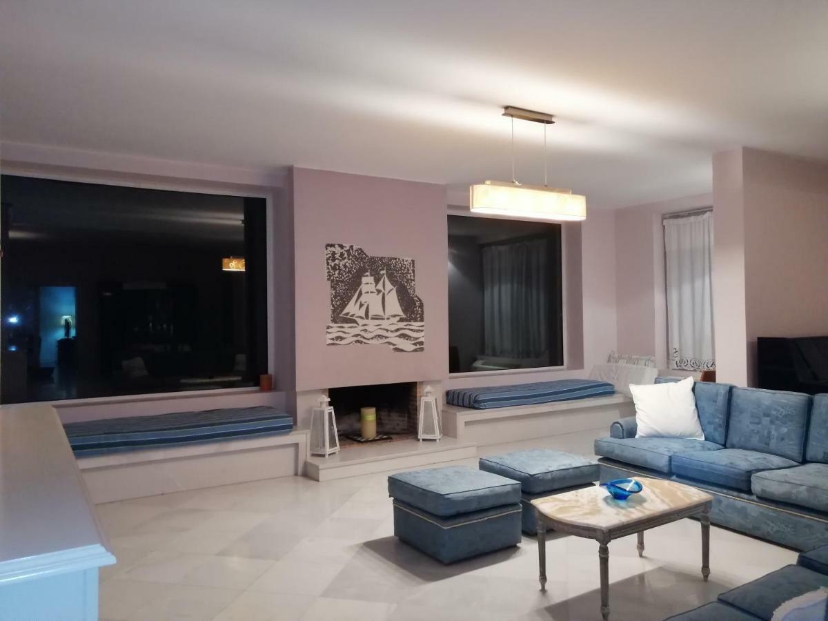 Artemis Villa Near Athens Airport Markópoulon Екстериор снимка