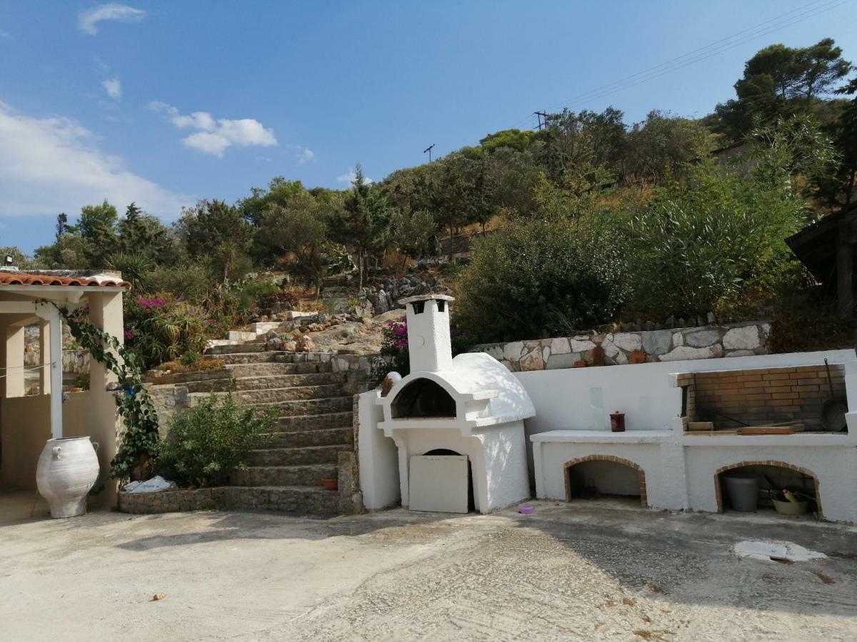 Artemis Villa Near Athens Airport Markópoulon Екстериор снимка