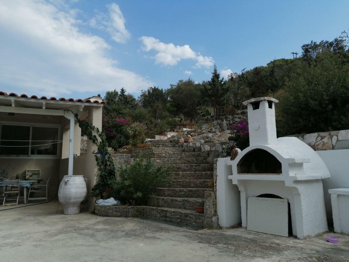 Artemis Villa Near Athens Airport Markópoulon Екстериор снимка