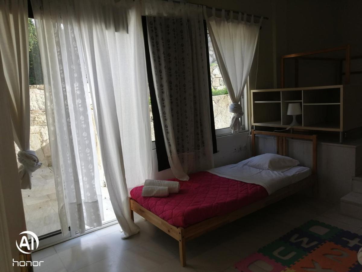 Artemis Villa Near Athens Airport Markópoulon Екстериор снимка
